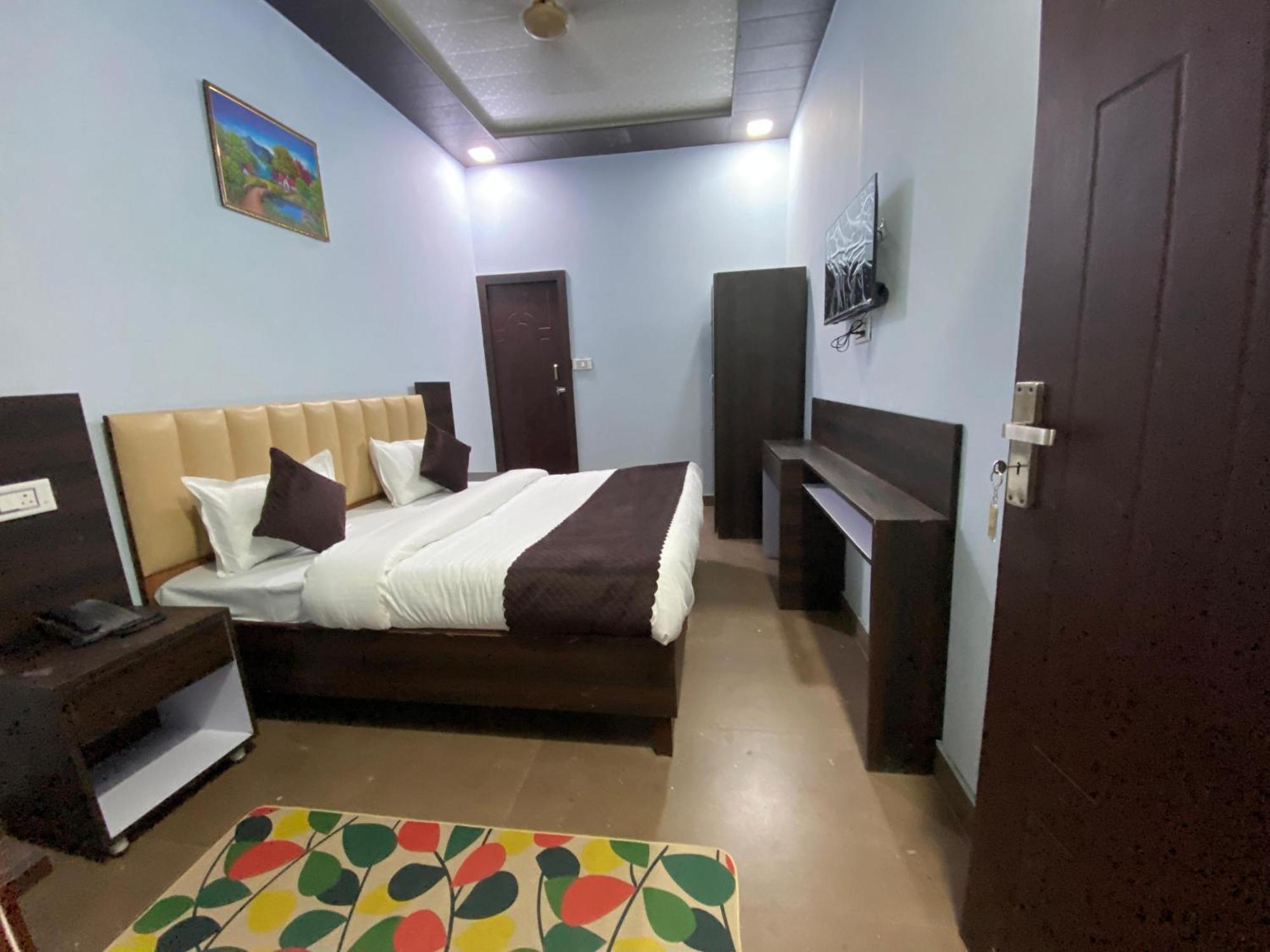 Dharohar Homestay By Yatrimap ริชิเคช ภายนอก รูปภาพ
